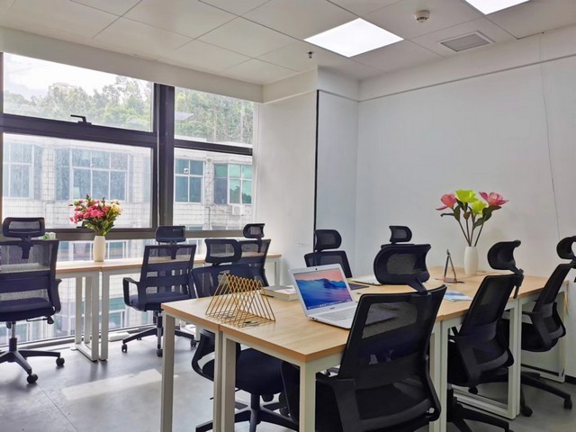 云浮奔驰商务租车找奥马